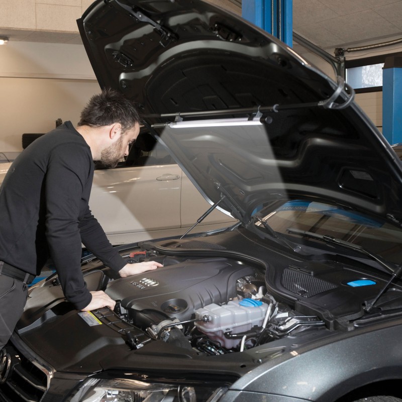 SCANGRIP BONNET C+R - Araç İç , Dış ve Alt Bölümleri Aydınlatmak için parlak ve güçlü LED çalışma Lambası