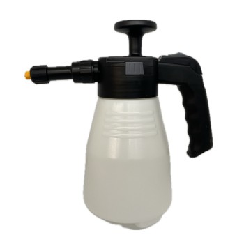                 ParlatanAdamlar 1.5L Pompalı Köpük Püskürtücü