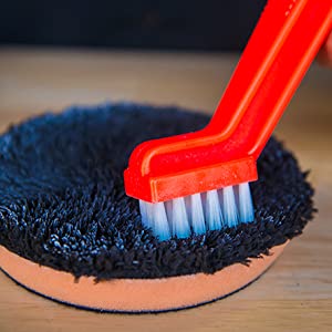                    ParlatanAdamlar Köpük Ped Temizlik Fırçası ( Boyut: 13*14.5cm )